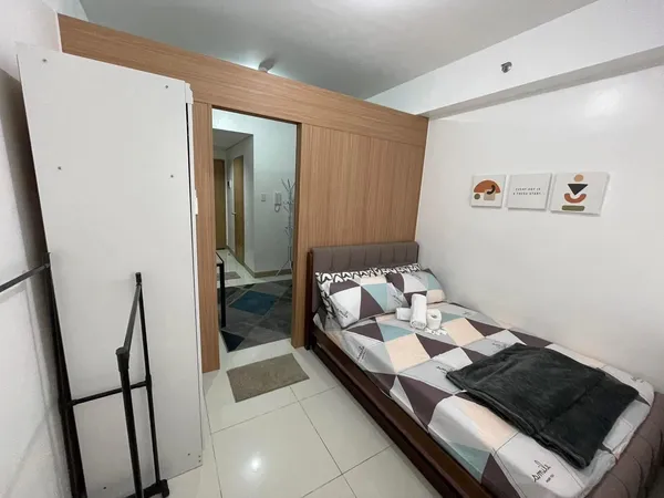 1BR Unit for Rent in Makati with Wifi and Netflix, 1 Bedroom Unit in Makati with Wifi and Netflix, for rent located at Makati National Capital Region (NCR) 