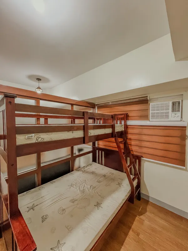 Pet-friendly Condo For Rent in Mandaluyong near MRT Boni Station, Fully Furnished Condo Unit for Couple/Group, for rent located at Mandaluyong National Capital Region (NCR) 