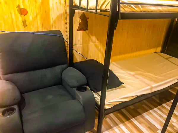 Female Bedspace For Rent in Malabon Near Fishermall Malabon, Lower Deck, for rent located at Malabon National Capital Region (NCR) 