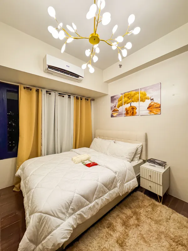 Condo For Rent in Makati near Buendia and Ayala Avenues, RCBC Plaza, Fully Furnished Condo Unit for Rent 1BR (daily stay), for rent located at Makati National Capital Region (NCR) 