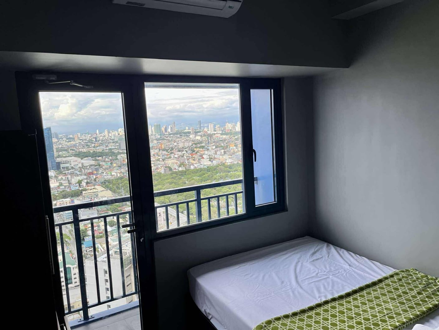 Featured Image of Building, Room, Condo, Dorm at 1BR unit for rent with balcony in Makati City
