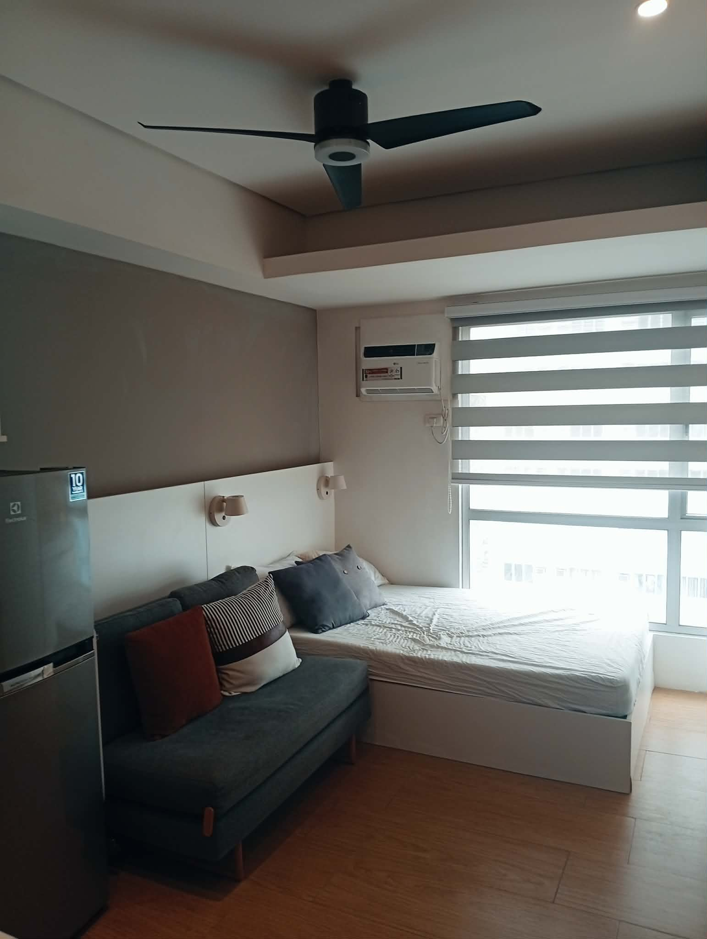 Featured Image of Building, Room, Condo, Dorm at Condominium In Quezon City Metro Manila