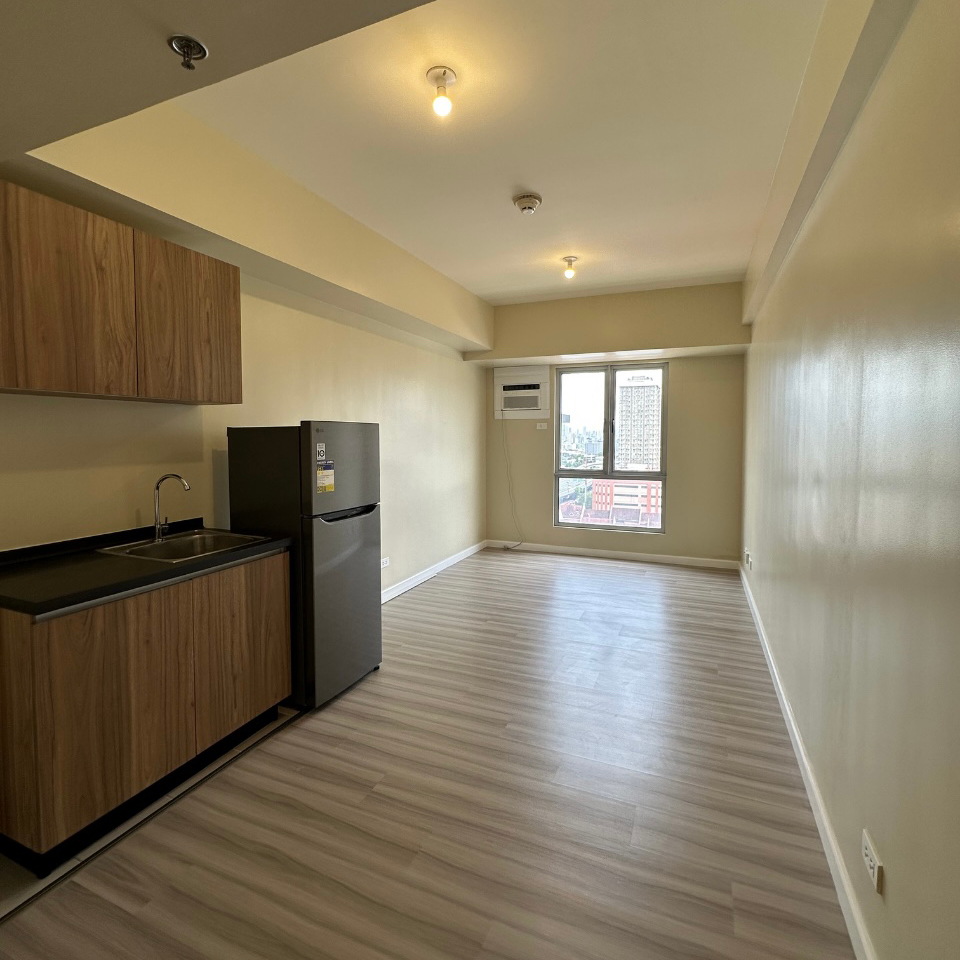 Featured Image of Building, Room, Condo, Dorm at Studio Unit for Rent in Makati along Chino Roces and near MRT