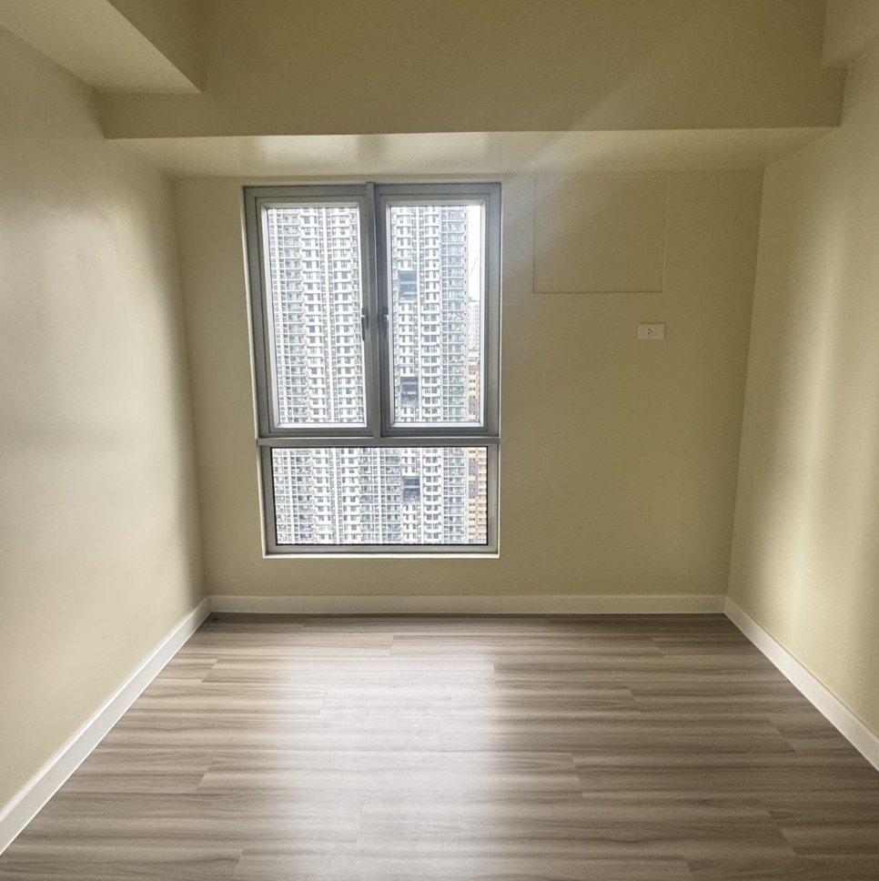Featured Image of Building, Room, Condo, Dorm at Bare Jr. 1-Bedroom Unit at Avida Towers Verge