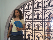 za is looking for a roommate around Makati City, Metro Manila