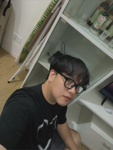 Zac is looking for a roommate around Diliman, Quezon City, Metro Manila