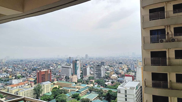 FULLY FURNISHED R SQUARE RESIDENCES WITH BALCONY NEAR DLSU TAFT