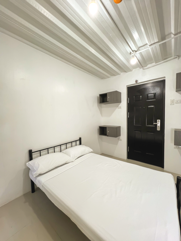 Room for Rent near Alabang, Las Pinas