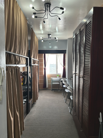 University Tower Malate Studio Unit - Four Males