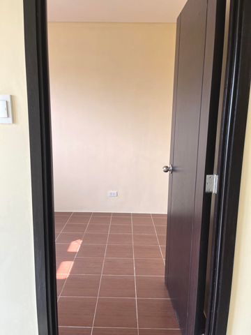 Rochester 1 bedroom unfurnished condo