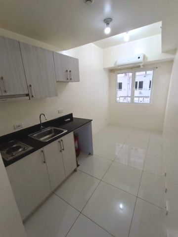 Green Residences 32nd Floor