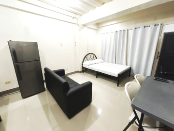 Studio Unit for Rent for 4 pax in Paranaque