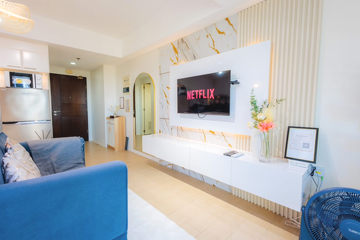Staycation Studio near in Venice Mall