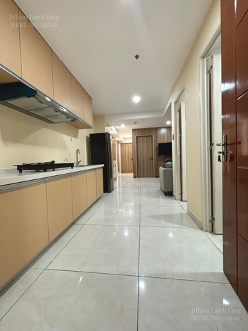 For rent in Paranaque, Royal Peak Plaza