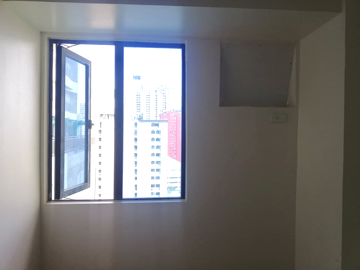 Studio Unit for Lease Near De La Salle