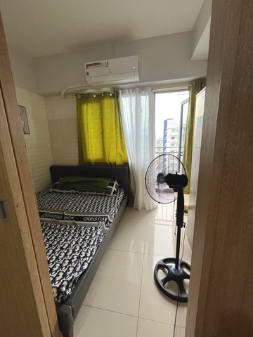 Fully Furnished with 1BR in Quezon City near SM North EDSA, MRT North