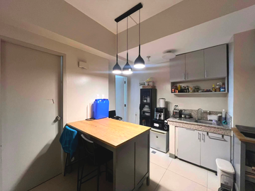 LF FEMALE REPLACEMENT 1BR in a 2BR Unit