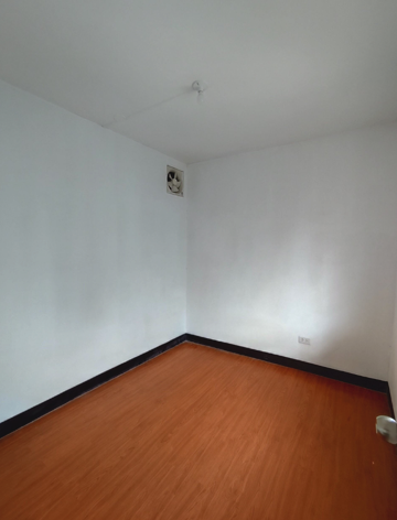 Studio Bare Condo Unit for Rent at Asia Enclaves