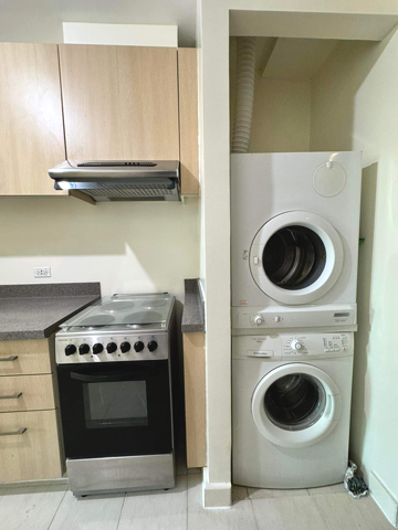 FOR RENT: The Grove SEMI-FURNISHED STUDIO UNIT ‼️